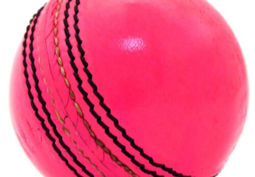 DIFFERENCE BETWEEN WHITE AND  RED CRICKET BALL BEFORE BUY